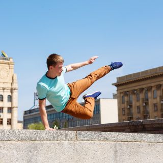 Acțiune Complexă Asupra Organismului